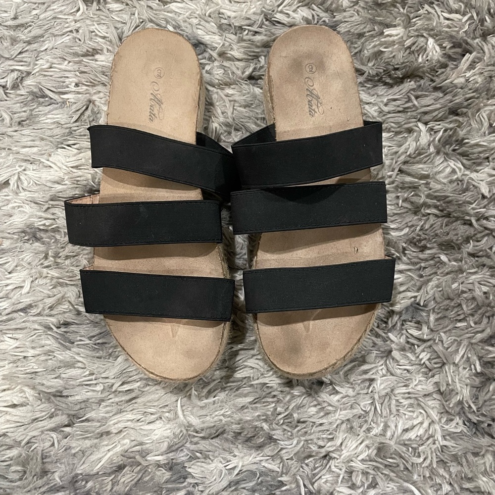 Matisse Black Triple Strap Sandals